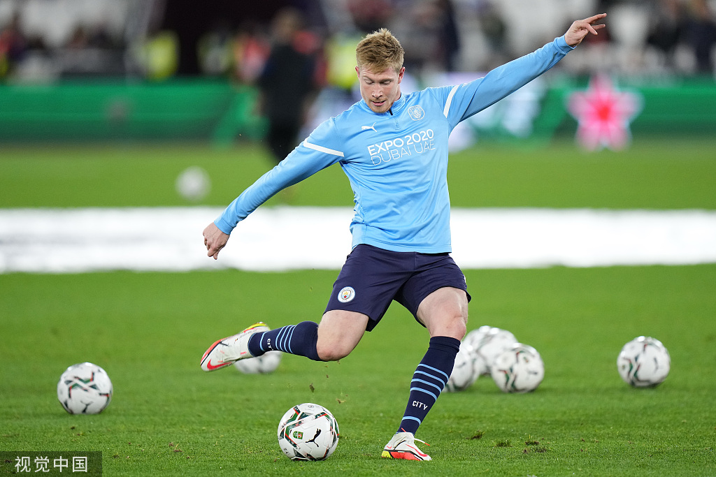 再休一场将无缘赛季末评奖，官方：詹姆斯缺阵今日对马刺一战