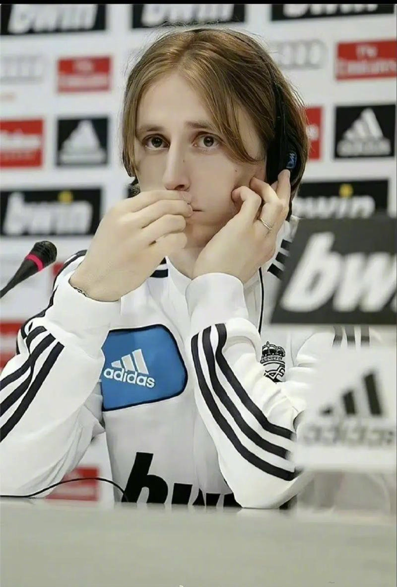 德州扑克中期如何分析对手（德州扑克中期对手分析策略）