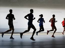 库里一次看似普通的扣篮为何可能被判违例？