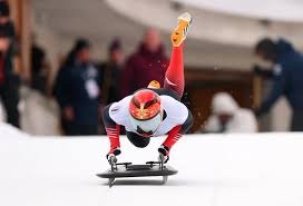 LOL：Uzi有望重回赛场，Doran直播摆烂惹众怒，Faker职业生涯遭重