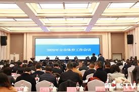 腾讯《怪物猎人：旅人》重弩萌妹登场！扛巨炮反差拉满